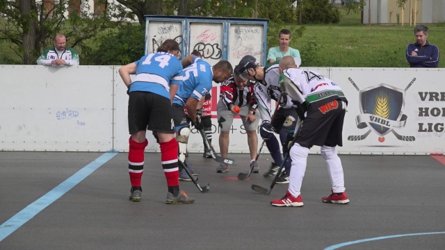 Hokejbalisti Brezovej odohrali prvý semifinálový zápas