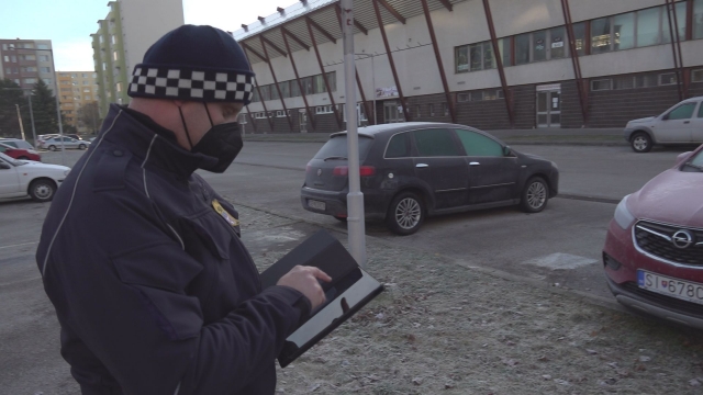 Mestská polícia kontroluje a eviduje priestupky pomocou mobilnej aplikácie