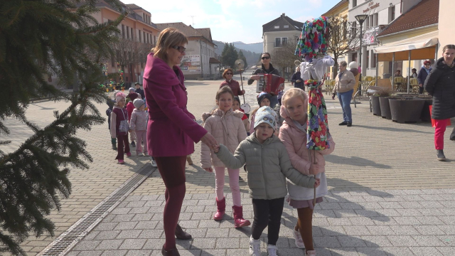 Vynášanie Moreny a prinesenie Letečka